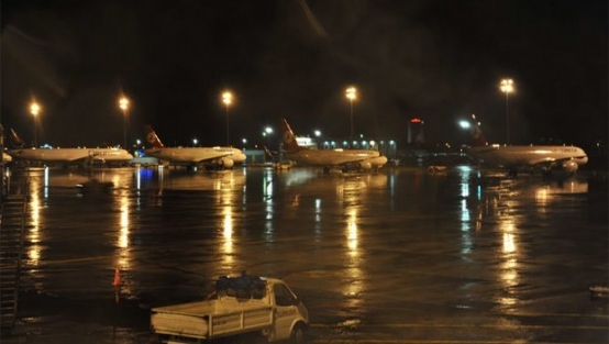 Şiddetli yağış uçakları da etkiledi