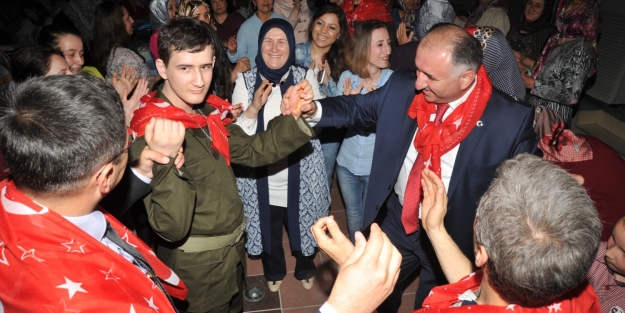 Engelli asker adayları doyasıya eğlendi