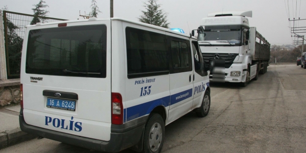 Bursa'da TIR’dan  mazot hırsızlığı