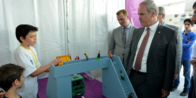 Bursa, bilim şenliğiyle hedeflerine koşuyor