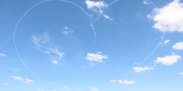 Türk Yıldızları Anneler Günü'nü unutmadı