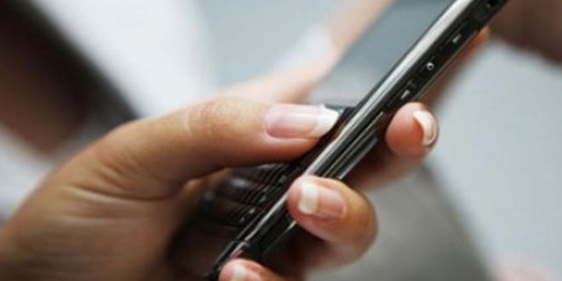 Telefon çetesi Türkiye’den dolandırıyor