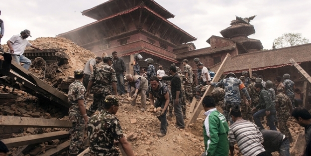 Nepal’de bir şiddetli deprem daha