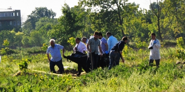 15 aydır kayıptı ! Cesedi tarlada gömülü bulundu