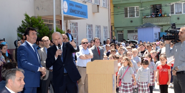 Okullar Osmangazi’nin hizmetleriyle modernleşiyor