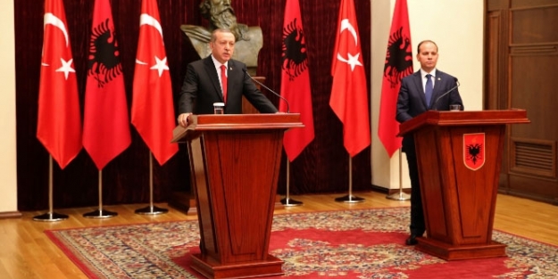 Erdoğan'dan Avrupa’ya ’kaçak göçmen’ eleştirisi