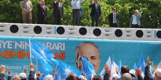 "Bizi idam sehpaları ile korkutamazsınız"