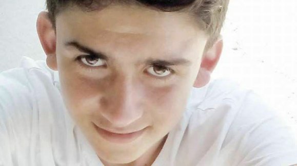 Ailesi konsere gitmesine izin vermeyince...