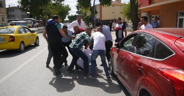 Edirne’de silahlı kavga: 2 polis yaralı