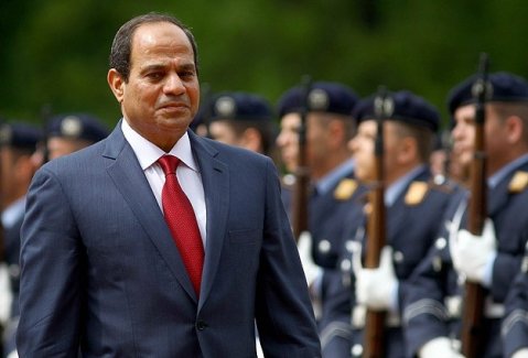 Macaristan'da Başbakan'a Sisi tepkisi