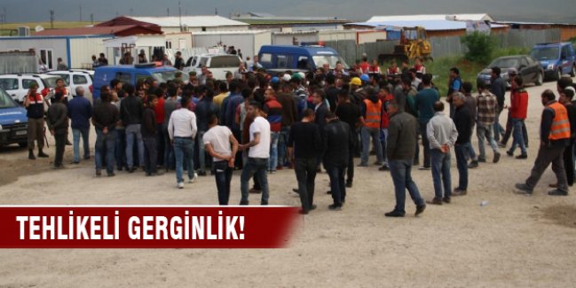 Gergin gece! 200 kişi toplandı