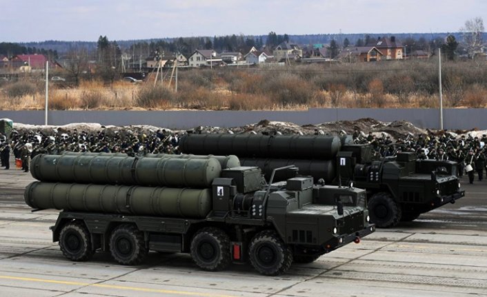 Belarus Rusya'dan S-400 hava savunma füze sistemi satın aldı