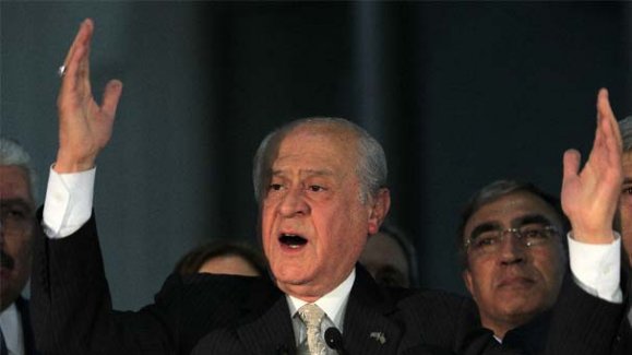 Devlet Bahçeli yasakladı
