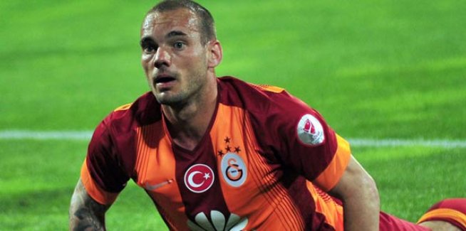 Sneijder: "Galatasaray'la sözleşmemi..."