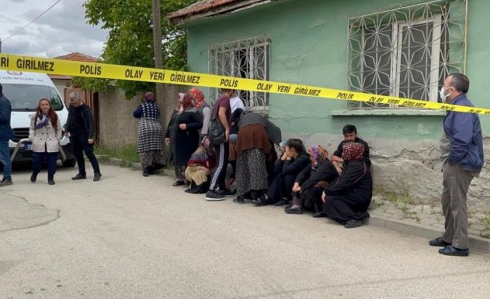 15 yaşındaki çocuk pompalı tüfekle annesini öldürdü! 3 komşusunu yaraladı