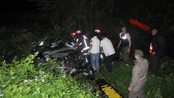 TEM'de su kanalına uçan araçta 4 ölü