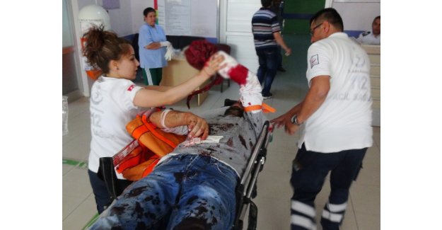 Alkollü arkadaşlar birbirini yaraladı