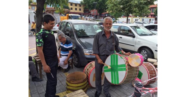 Ramazanda Bursa'da yine davul satışı patladı
