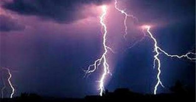 Yıldırım çarptı: 1 ölü, 1 yaralı