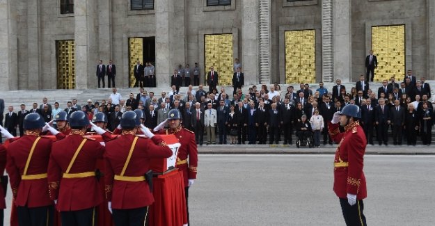 Meclis’te o vekil için tören