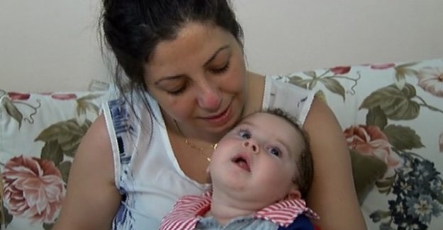 Bebeğini kaybetme korkusu yaşayan bir anne!