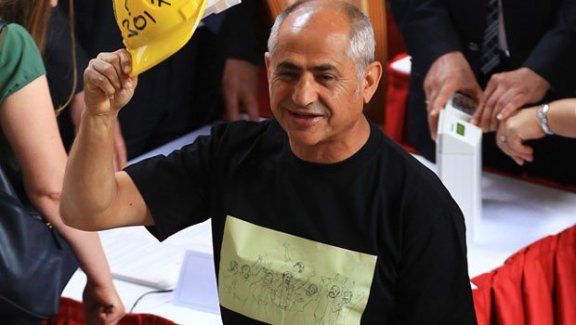 Musa Çam kayıt yaptırırken, Soma ve Gezi'yi unutmadı