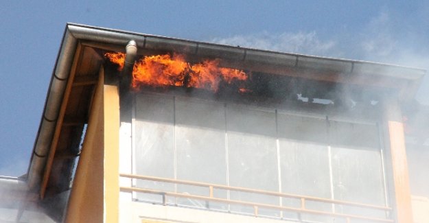 10 katlı binada korkutan yangın