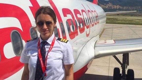 Sabri'nin eşi yardımcı pilot oldu