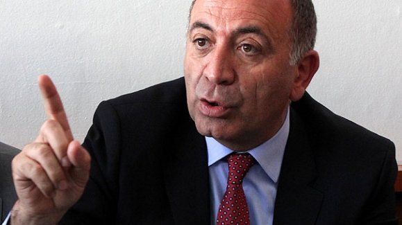 Gürsel Tekin'den 'tweet' tepkisi