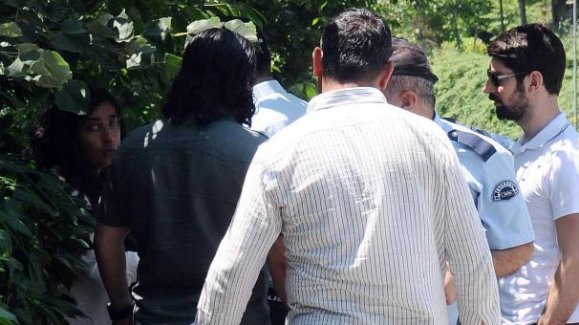 Erdoğan'ı kapıda bekleyen kız bakın kim çıktı!