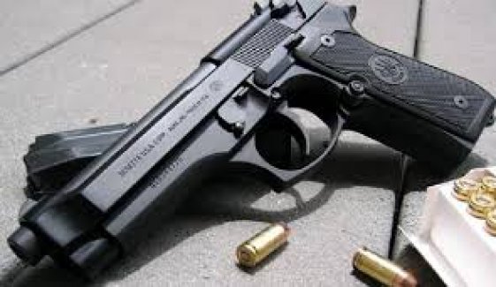 Bursa'da araçtan suikast silahı çıktı