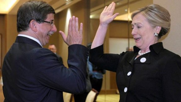 Hillary Clinton bakın Davutoğlu için ne demiş