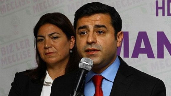 Demirtaş, MHP'yi Ak Parti'ye destekle suçladı