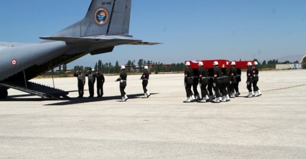 Şehitler memleketlerine gönderildi!