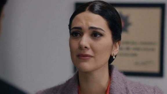 Bergüzar Korel'den Doğu Türkistan'da yaşanan vahşet için tepki