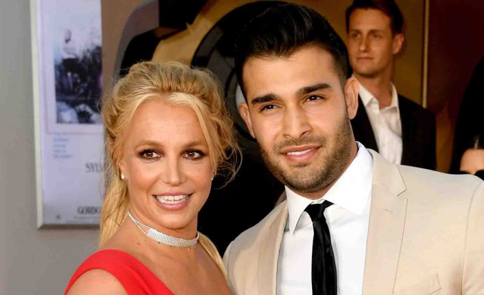 Britney Spears bebeğini kaybettiğini açıkladı