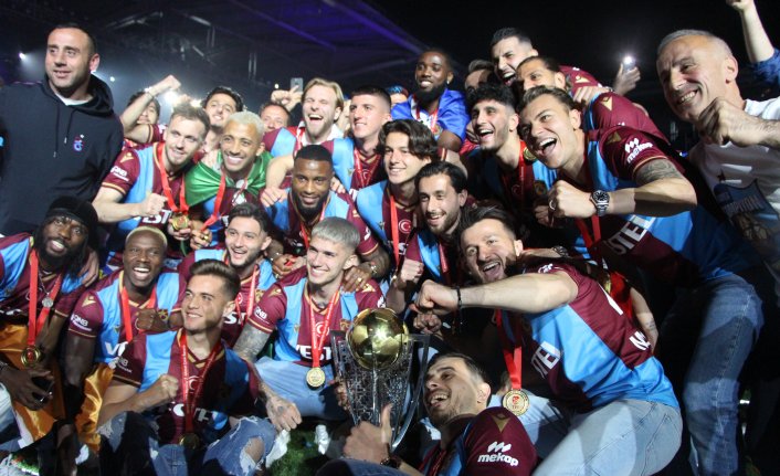 Trabzonspor şampiyonluk kupasını aldı