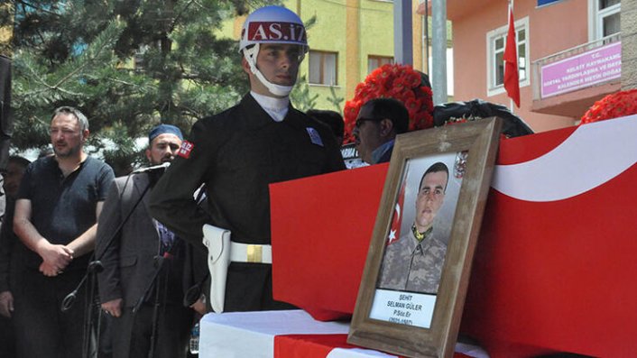 Şehit Sözleşmeli Er Güler, son yolculuğuna uğurlandı