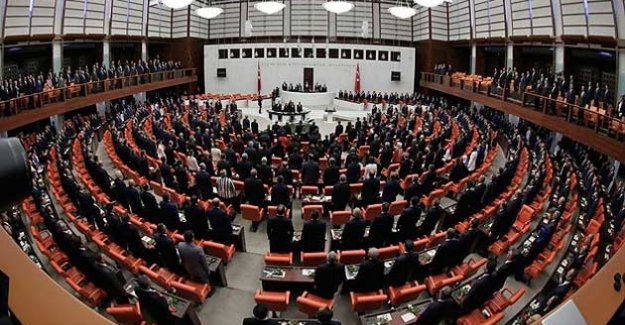 Hükümeti kurma görevi bugün verilebilir