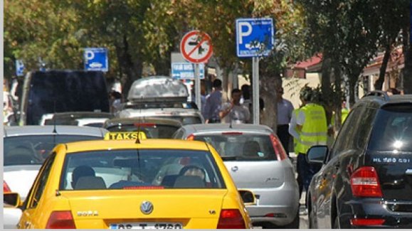 Yol kenarı otoparkları ücretsiz olacak