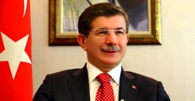 Davutoğlu partilileriyle bayramlaştı