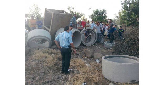 200 kiloluk kanalizasyon borusunun altında can verdi