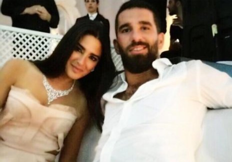 Arda Turan'dan uşaklı tatile 22 bin lira