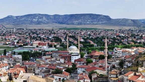 Avanos bir krem yüzünden ayakta