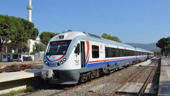 O kadar sıcaktı ki treni durdurdular