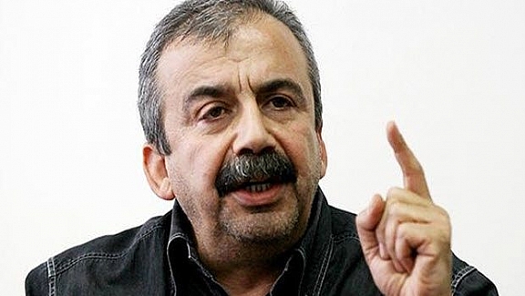 Davutoğlu'na, Önder'den sert sözler