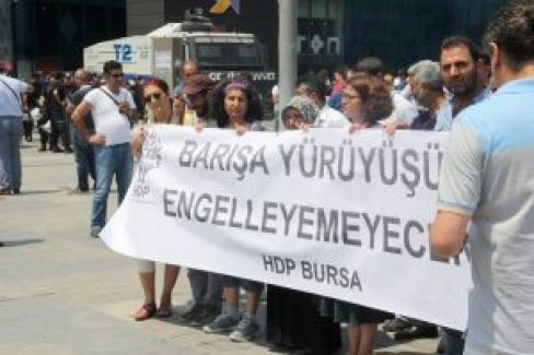 HDP'liler Bursa'da basın açıklaması yaptı