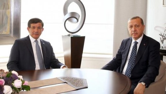 Erdoğan ile Davutoğlu görüşüyor