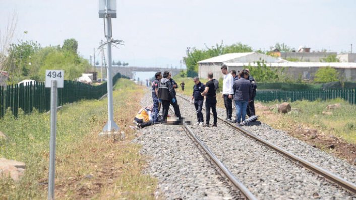 Ray üzerinde başı gövdesinden ayrılmış erkek cesedi bulundu