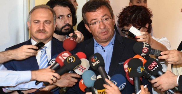 "Elde silahla mücadele olmaz"